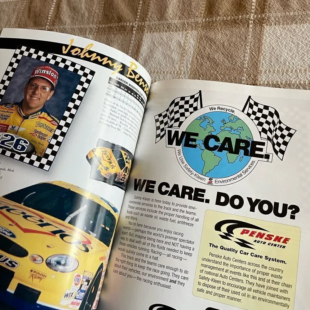 NASCAR LAS VEGAS 400 Program - Picture 4 of 8